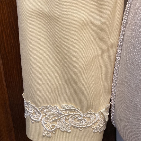 T. Edwards Vintage yellow short waisted jacket. - Picture 3 of 9